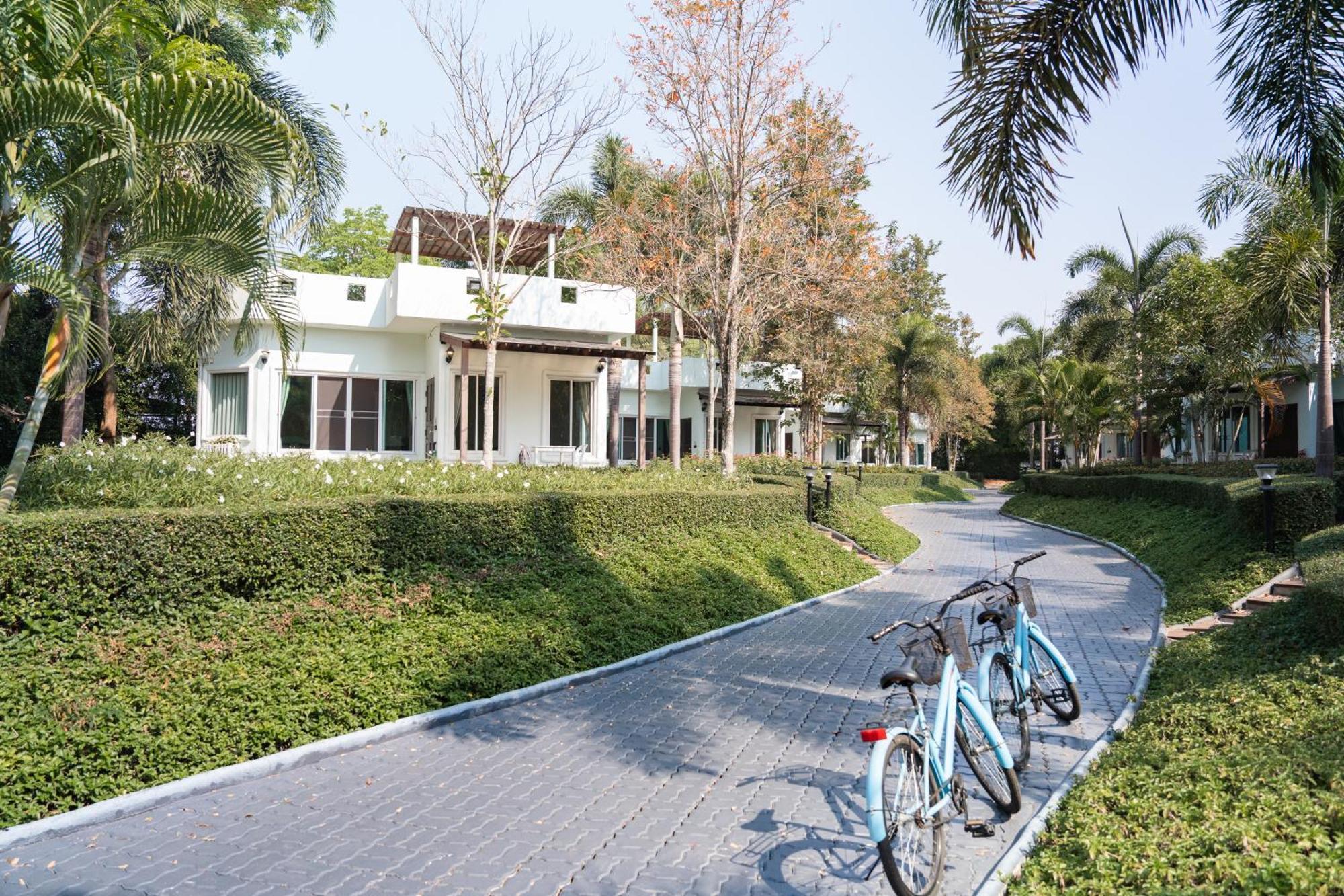 Villa Reina Resort Nong Nam Daeng 외부 사진