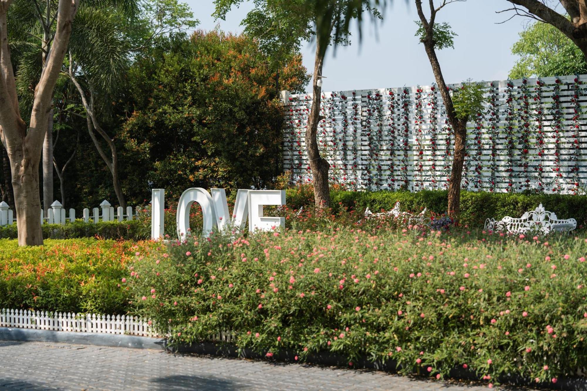 Villa Reina Resort Nong Nam Daeng 외부 사진