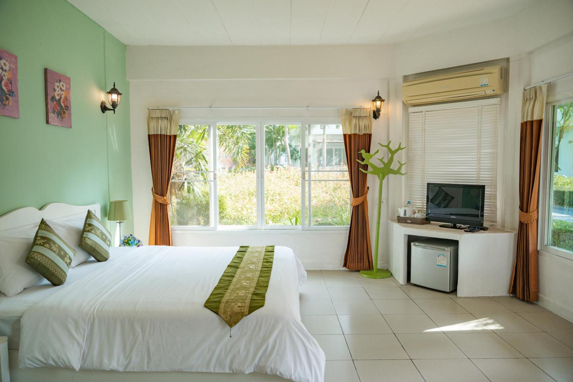 Villa Reina Resort Nong Nam Daeng 외부 사진