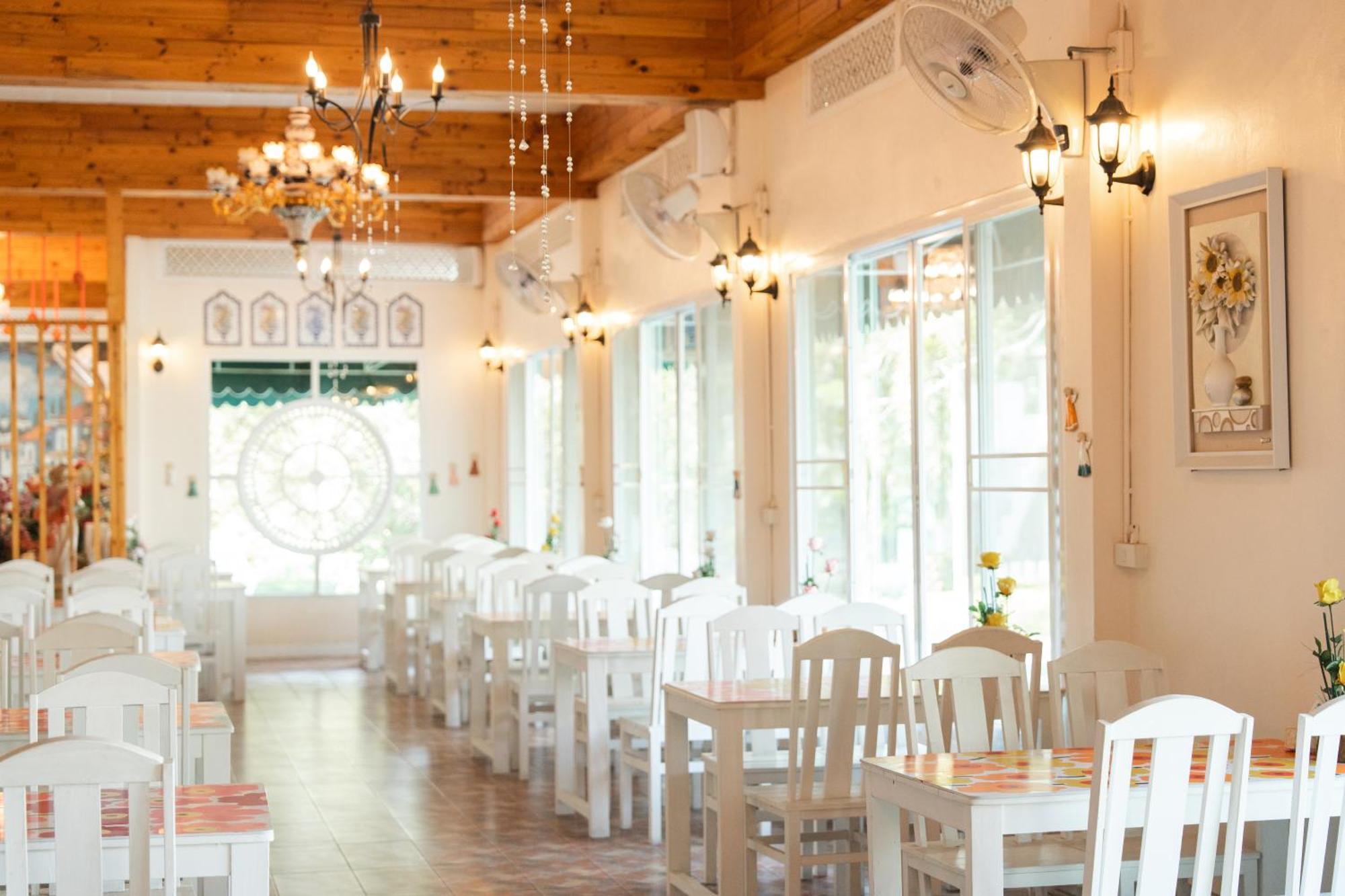 Villa Reina Resort Nong Nam Daeng 외부 사진