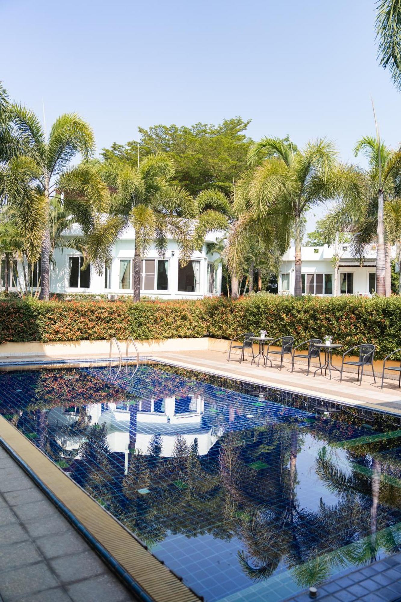 Villa Reina Resort Nong Nam Daeng 외부 사진