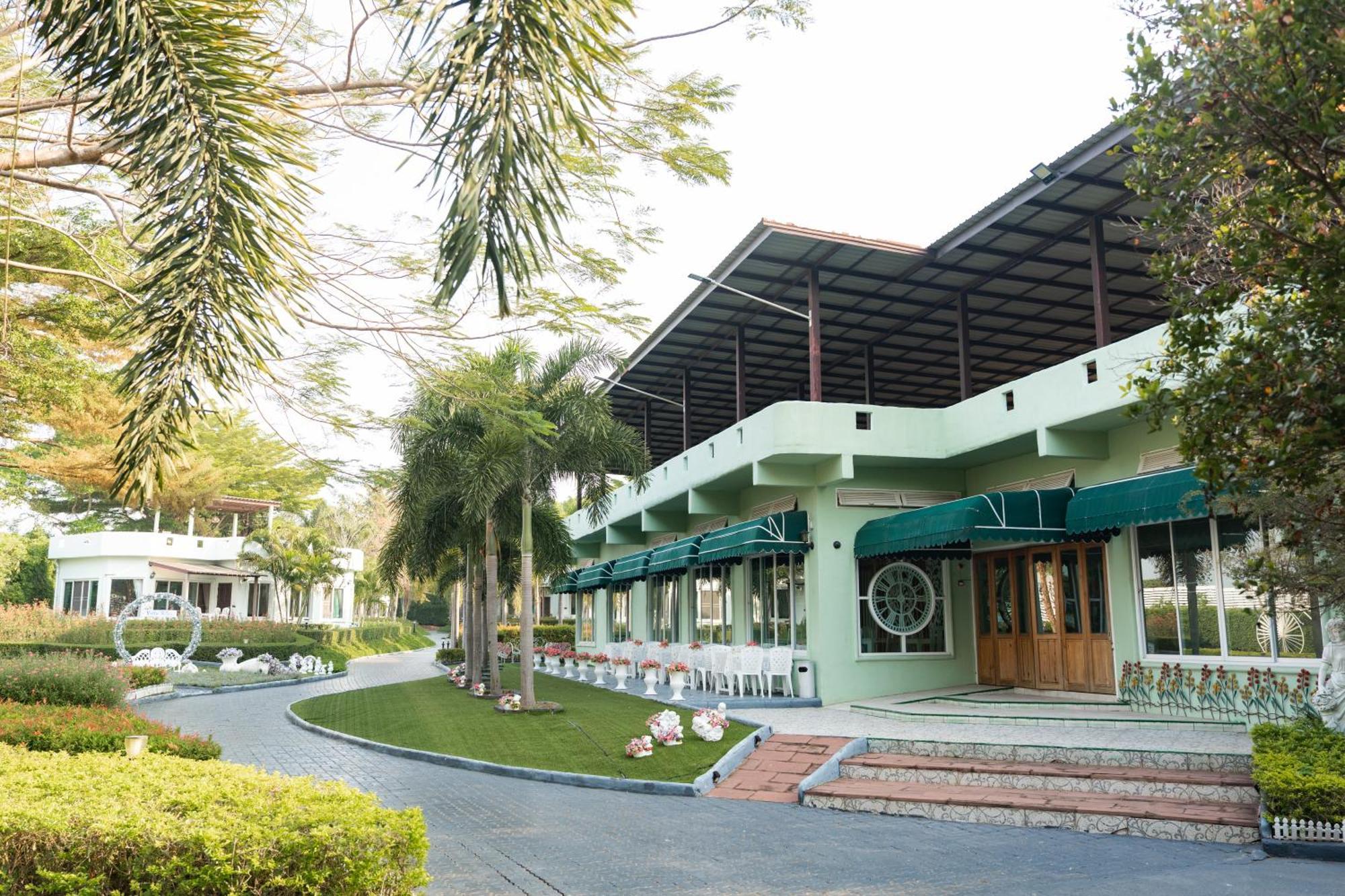 Villa Reina Resort Nong Nam Daeng 외부 사진