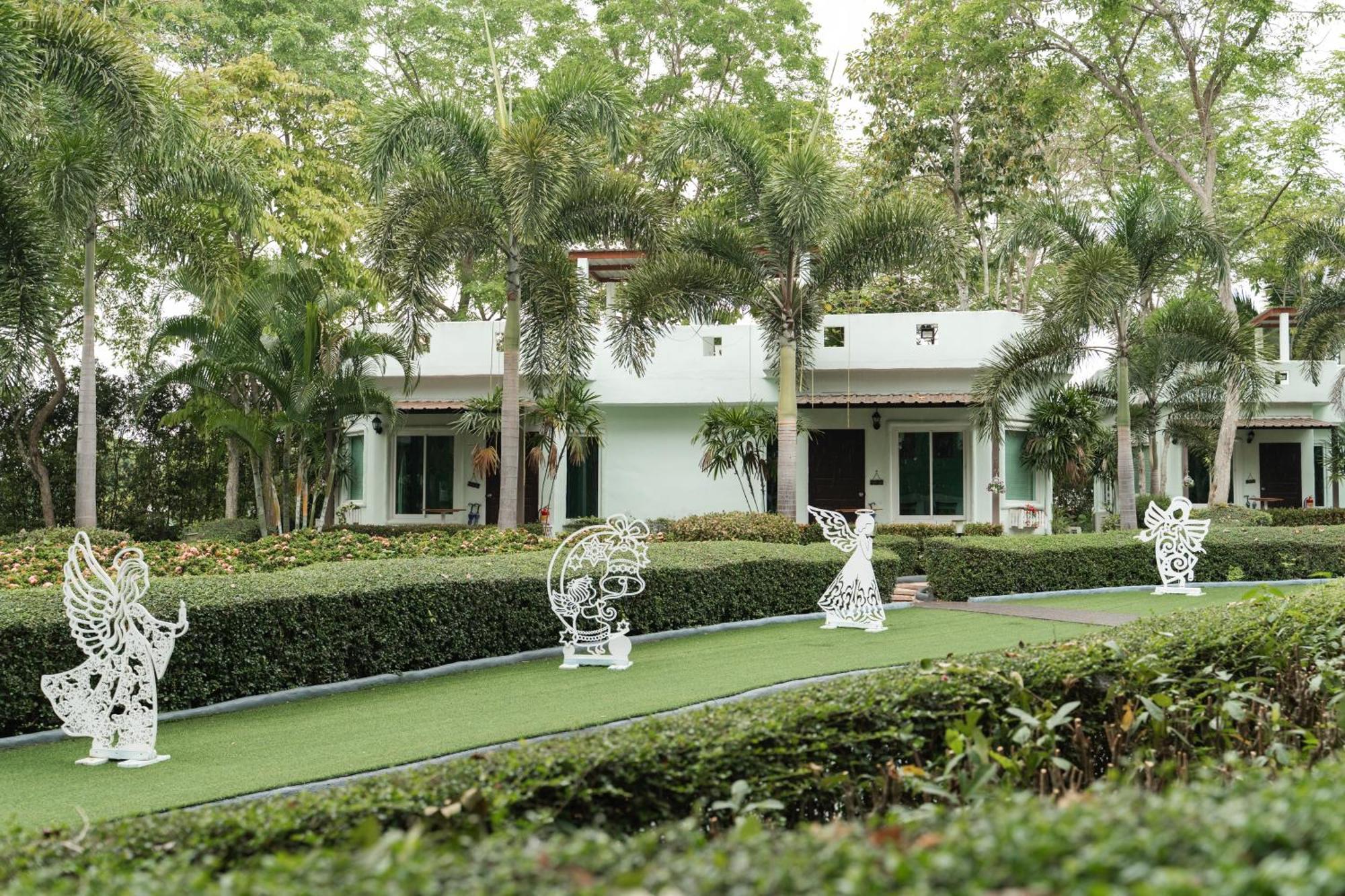 Villa Reina Resort Nong Nam Daeng 외부 사진