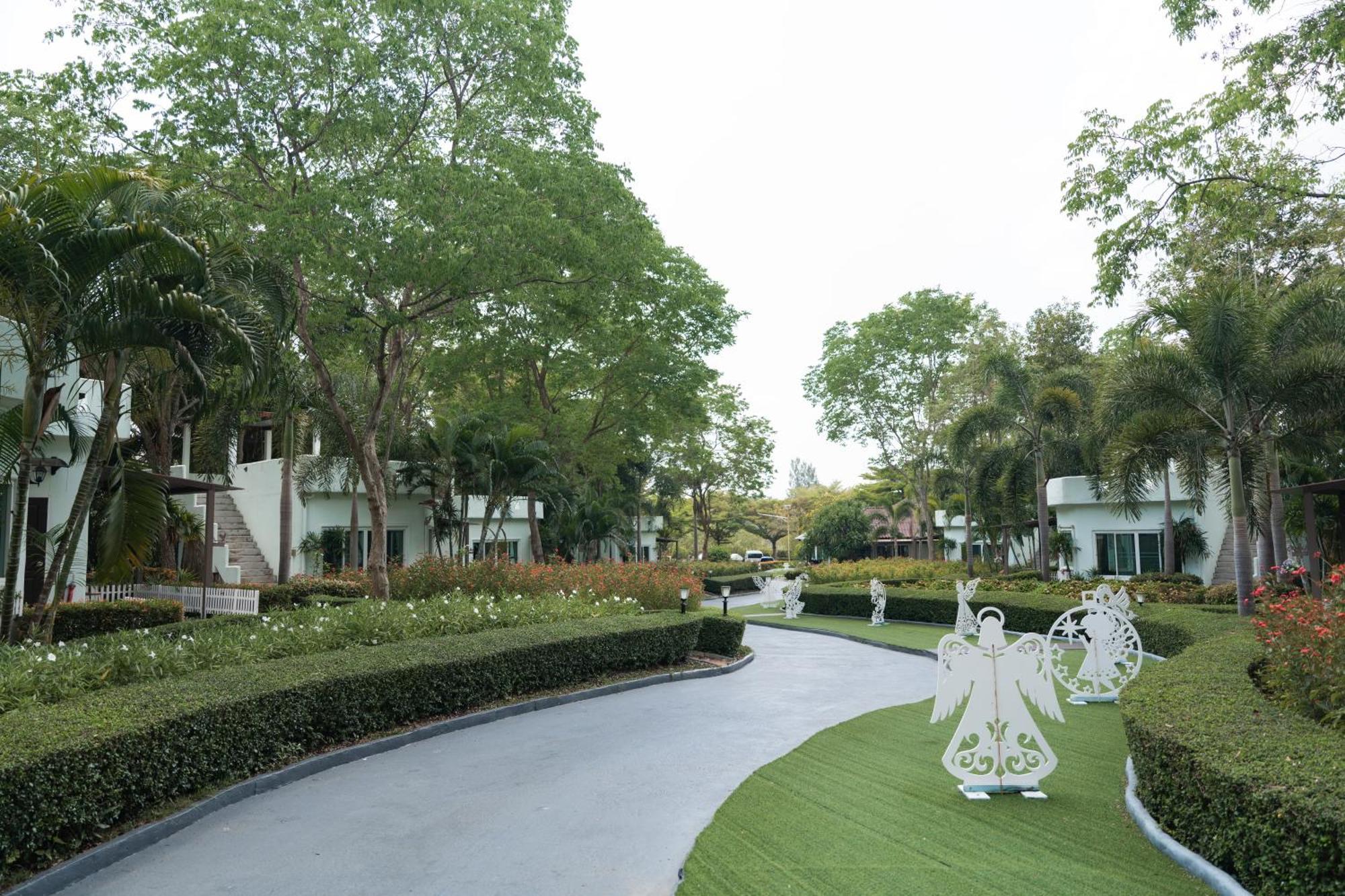 Villa Reina Resort Nong Nam Daeng 외부 사진