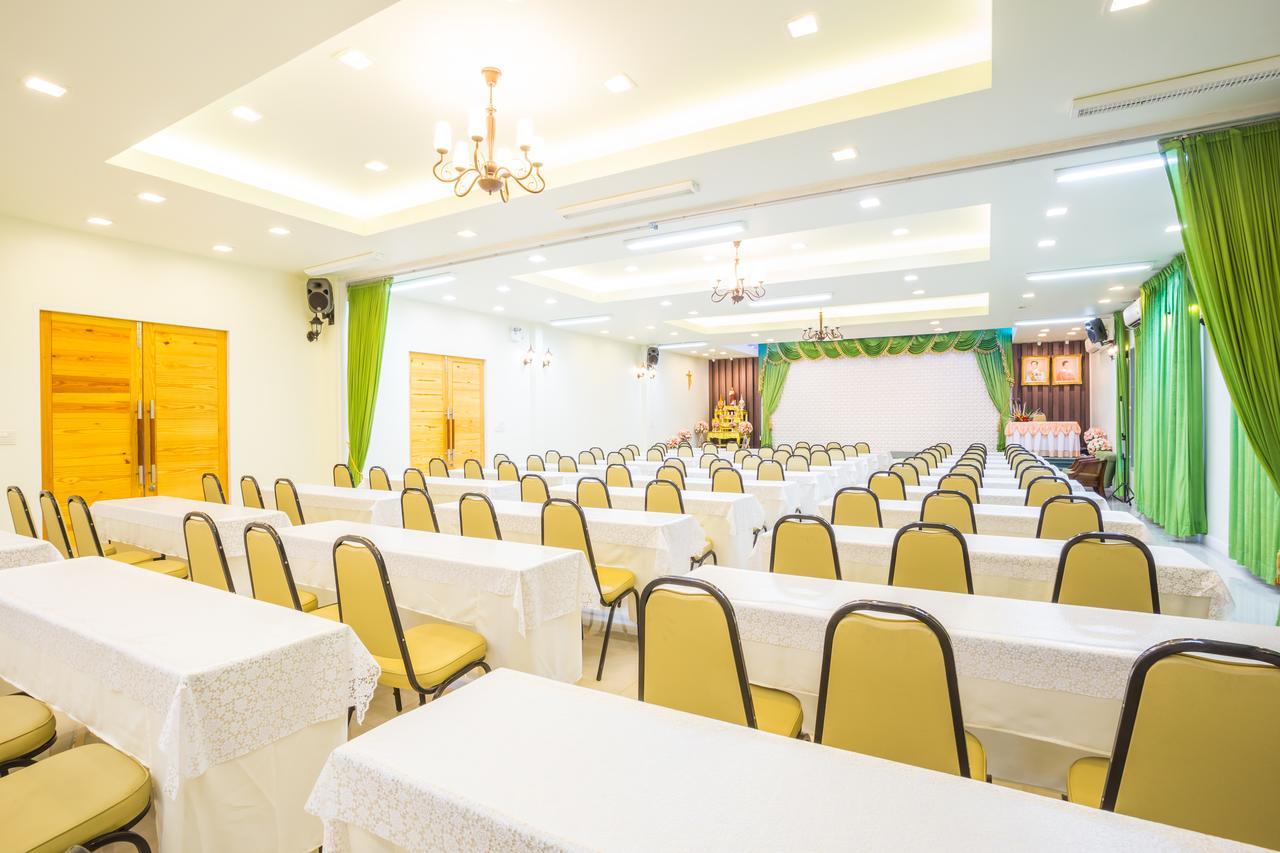 Villa Reina Resort Nong Nam Daeng 외부 사진